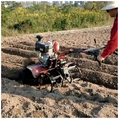 4KM/H Επαγγελματικό 4WD Μίνι Power Tiller με ρυθμιζόμενο πλάτος tilling